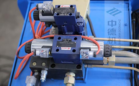 ZDPK-6325采用進口液壓閥，抗高壓，持久耐用無故障.jpg